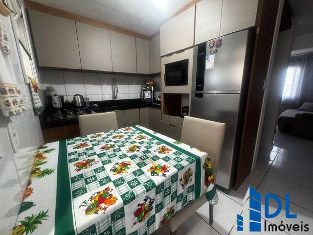 SOBRADOS TRIPLEX para Venda em Caxias do Sul - 5
